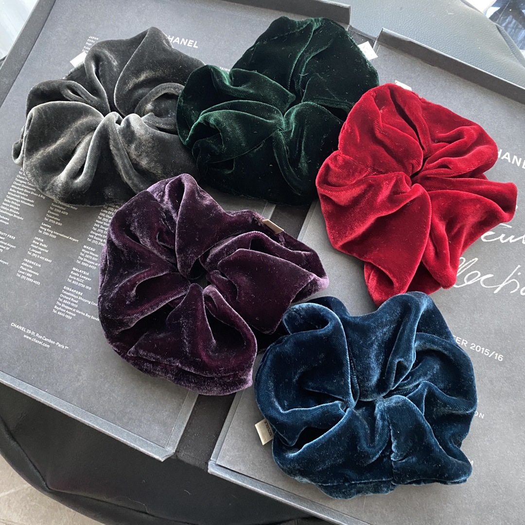 Luxe Velvet Scrunchies (4-Pack)
